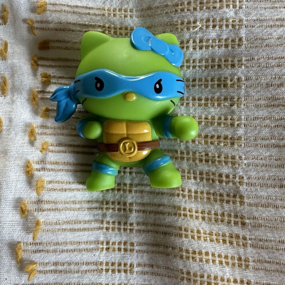 2025 McDonald’s Happy Meal Hello Kitty Teenage Mutant Ninja Turtle Toy Leonardo